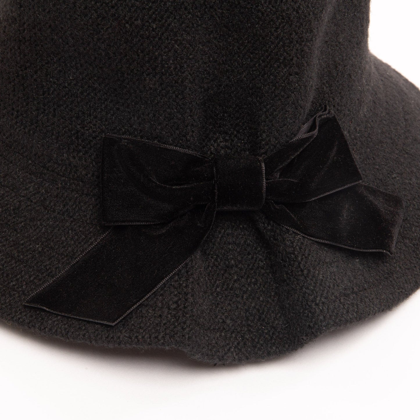 Jean Ann - Bucket with Velvet Bow