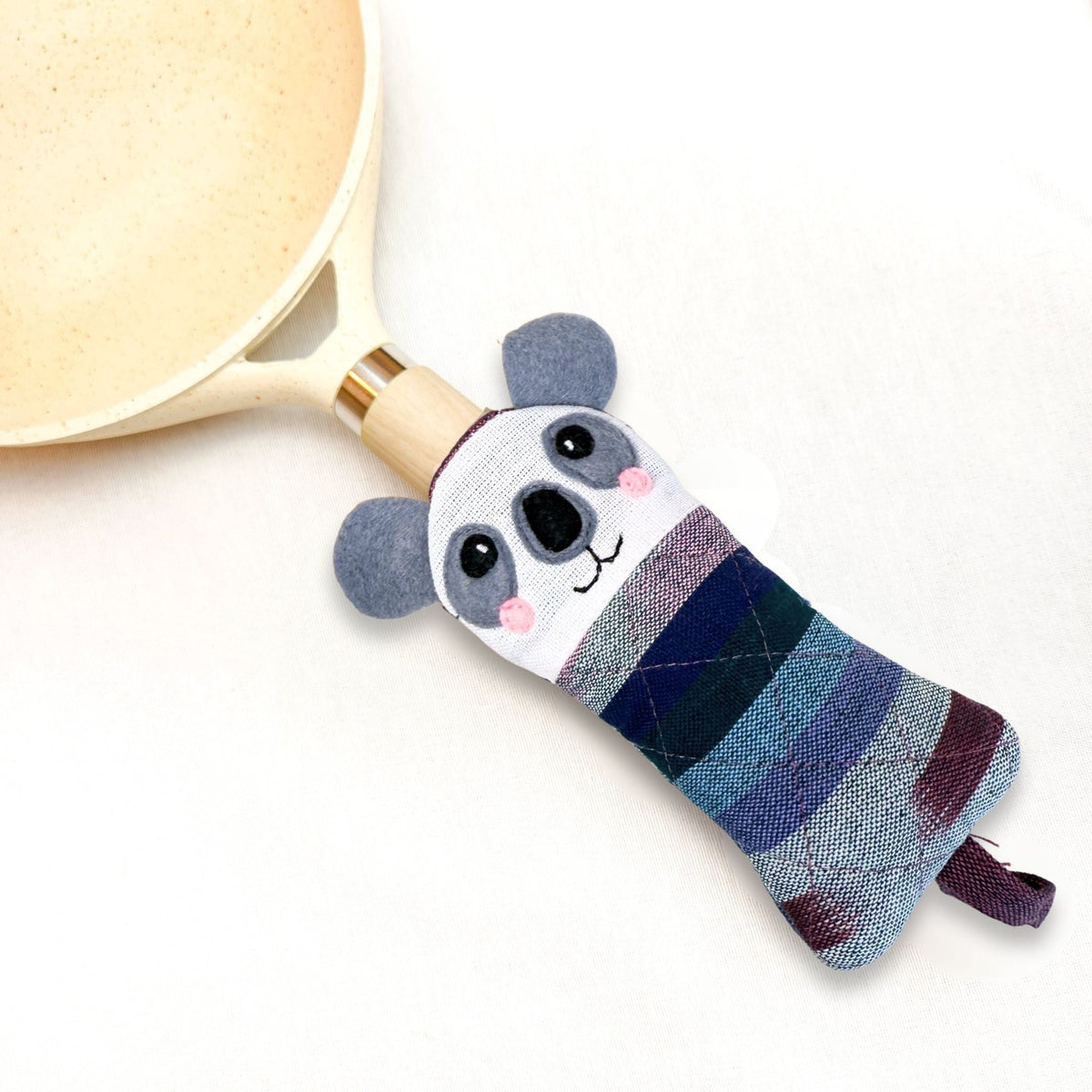Koala Skillet Handle Holder