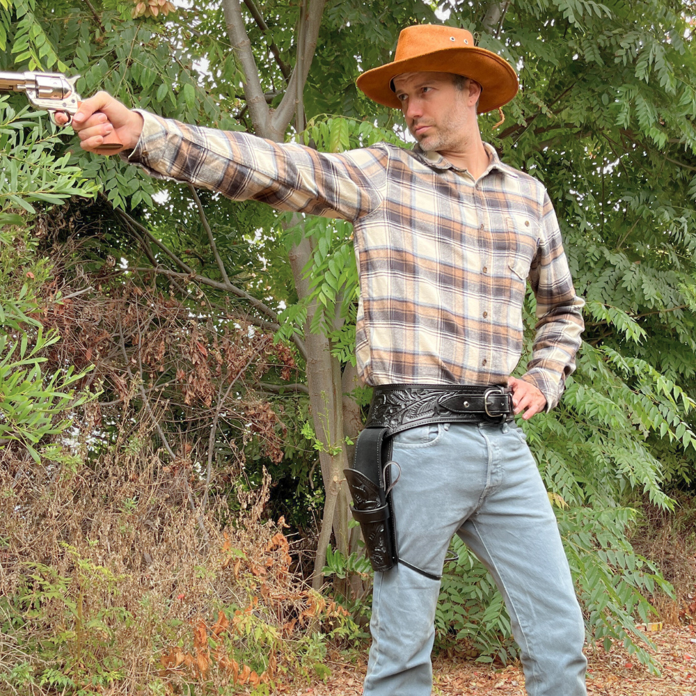 38 / 357 Caliber Revolver Leather Holster Belt - Black - Osadia Concept Store