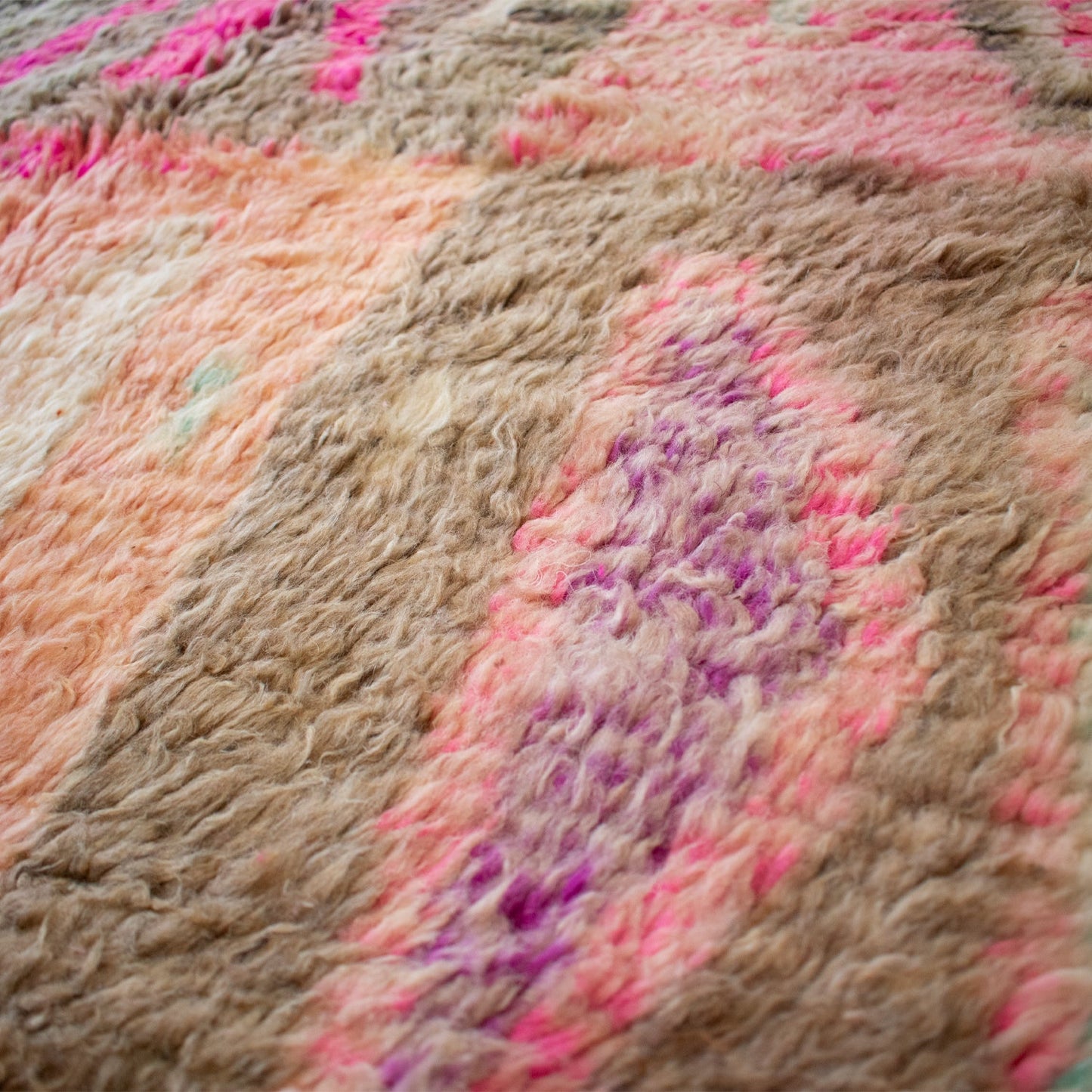 Sofi Contemporary Moroccan Boujaad Rug | 5'6" x 8'5"