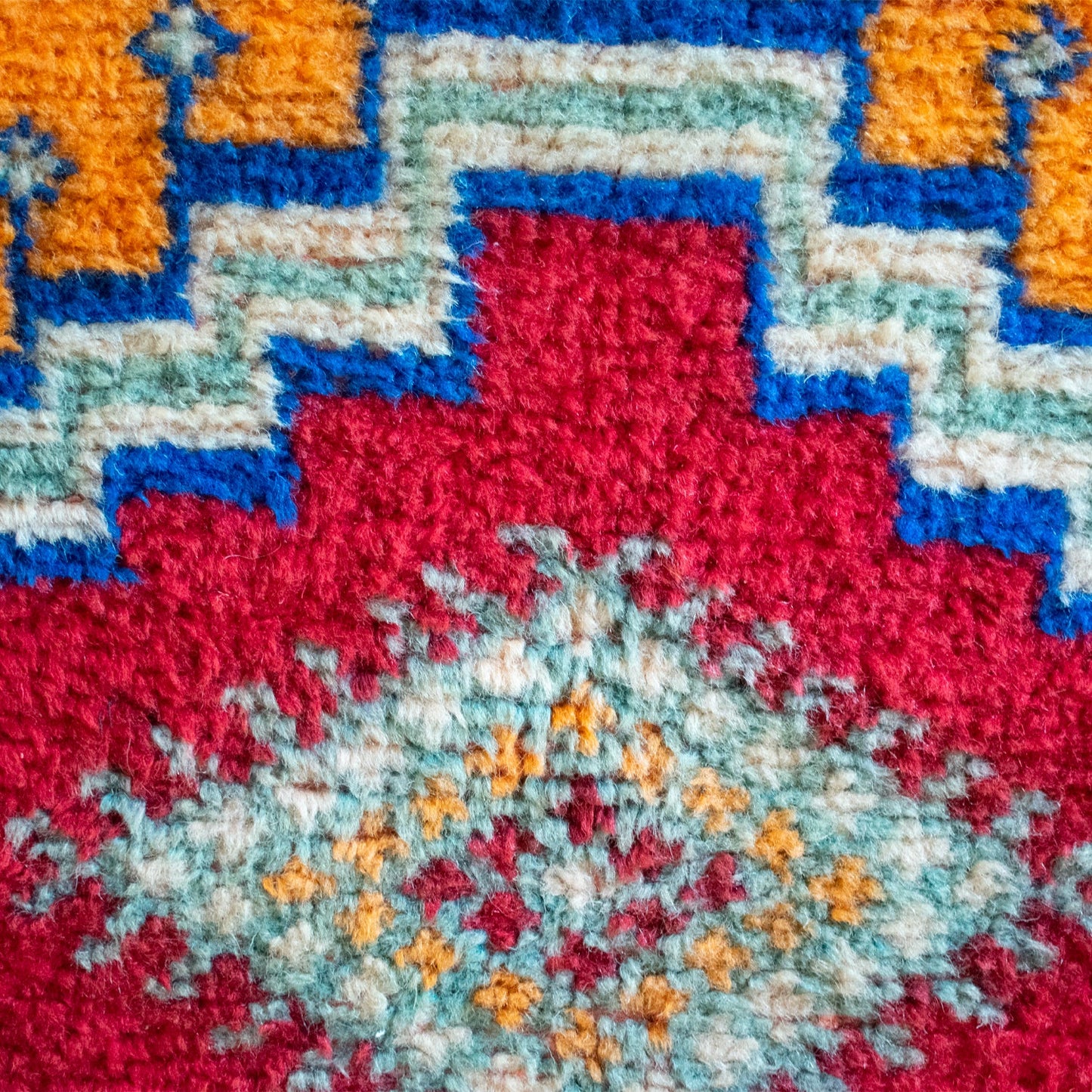 Vintage Moroccan Rug | 2'8" x 4'5"