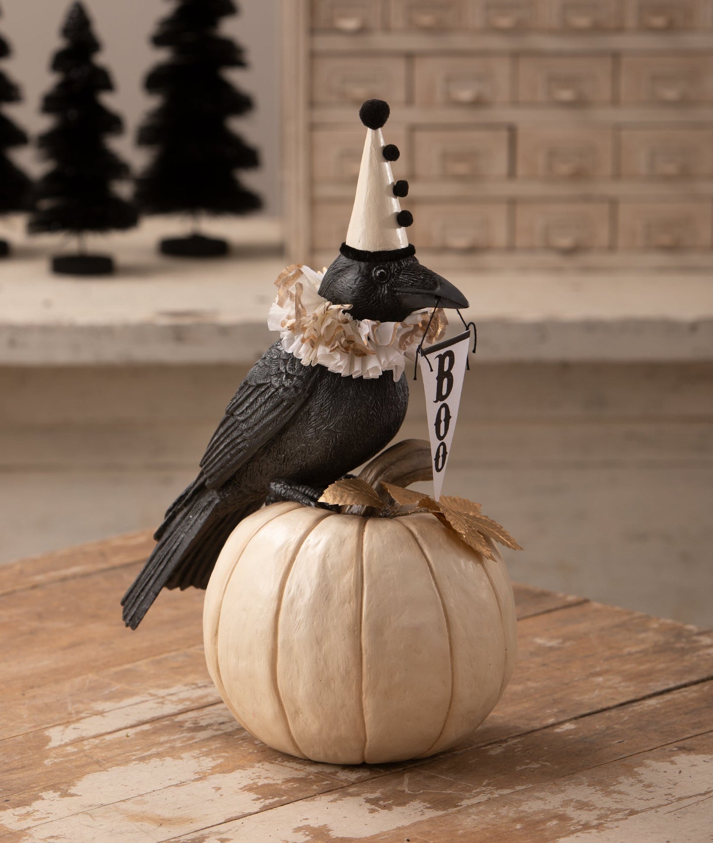 Midnight Messenger Crow | Halloween Decor | Bethany Lowe