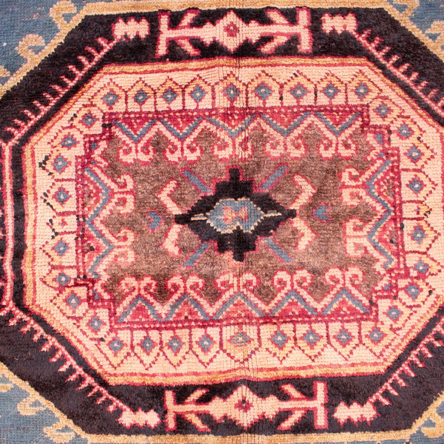 Royale Vintage Moroccan Taznakht Rug | 5'6" x 8'11"