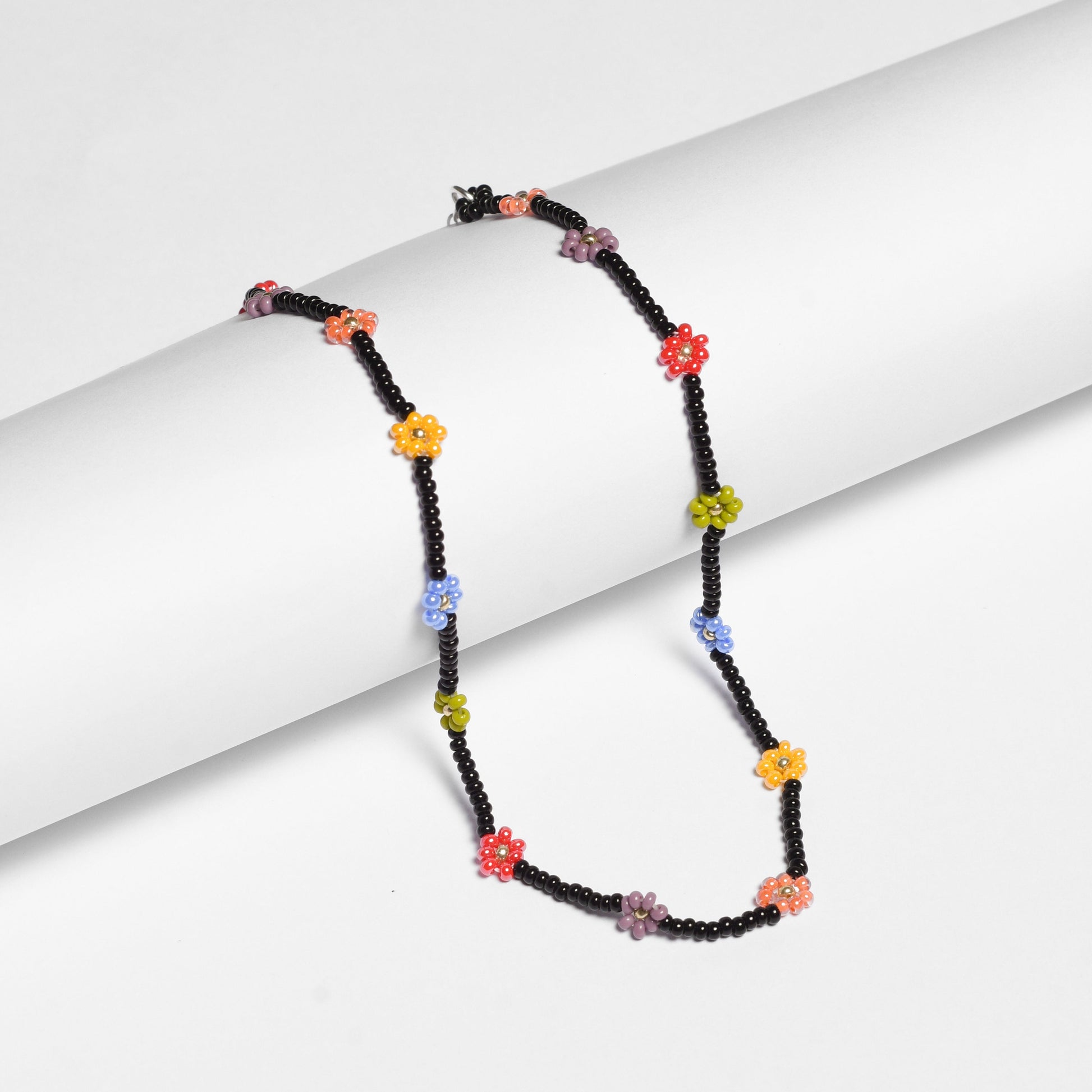 Daisy Seed Bead Choker - Guatemala - Osadia Concept Store
