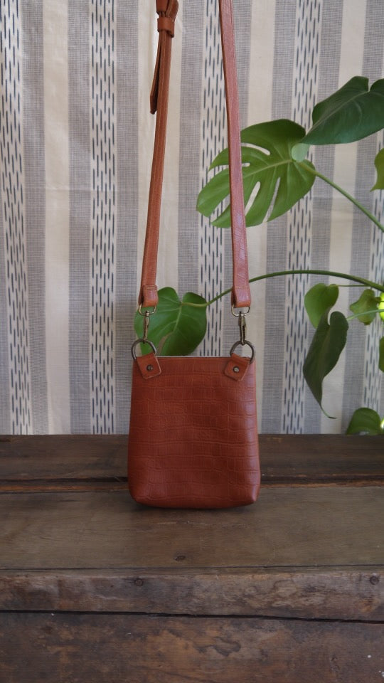 Scallop Bag - Brown and Hair on Hide