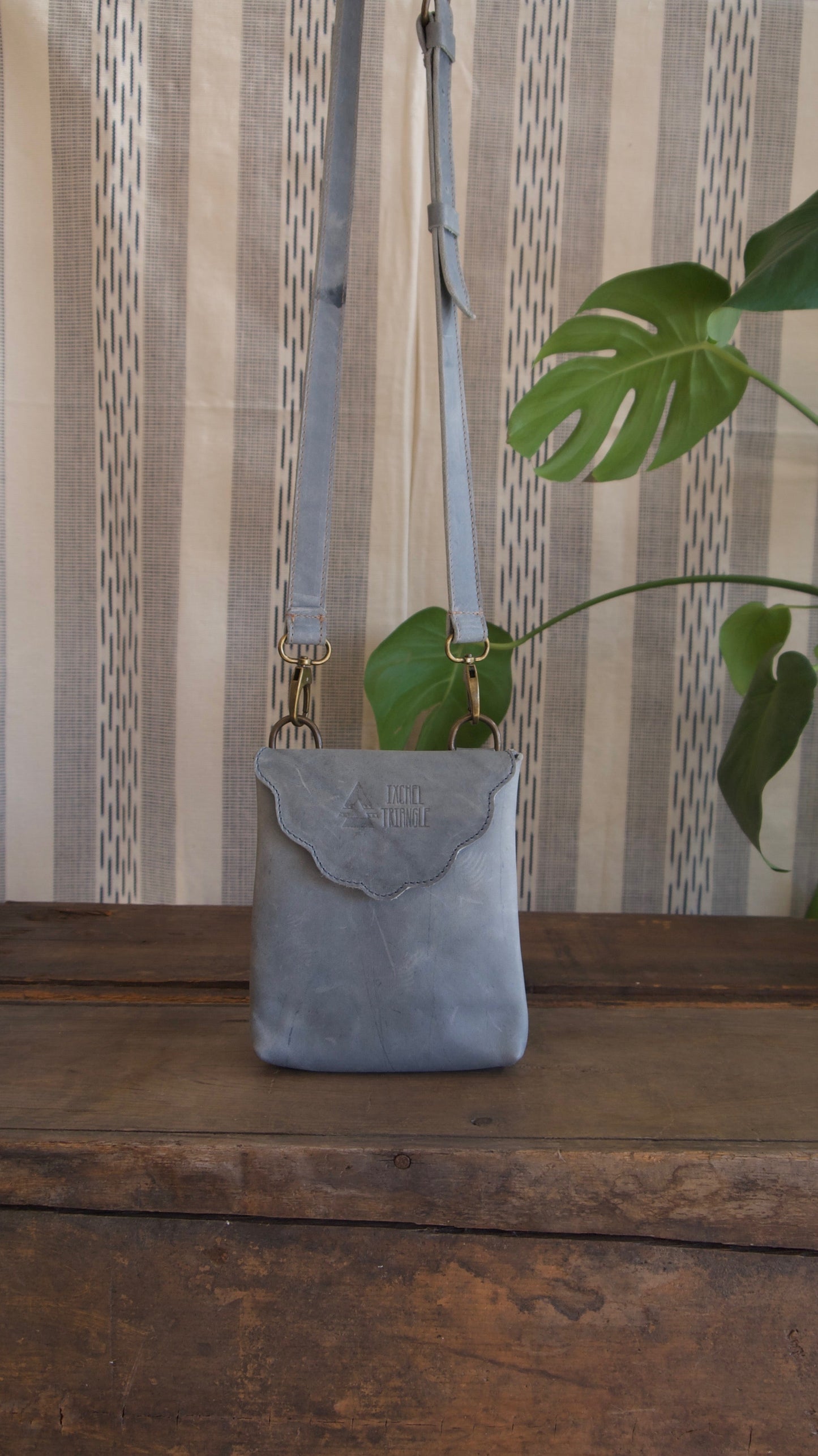 Scallop Bag - Cemento