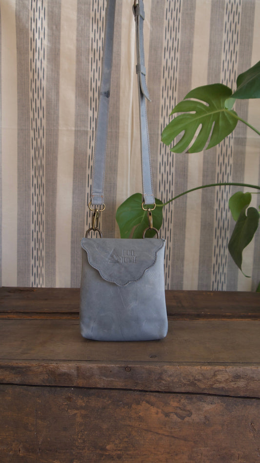 Scallop Bag - Cemento