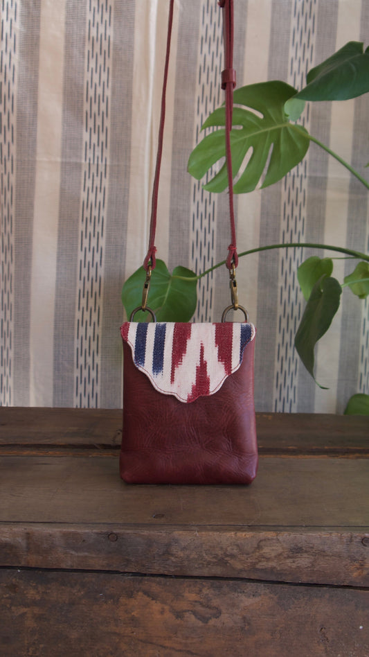 Scallop Bag - Pomegranate and Flag Weaving