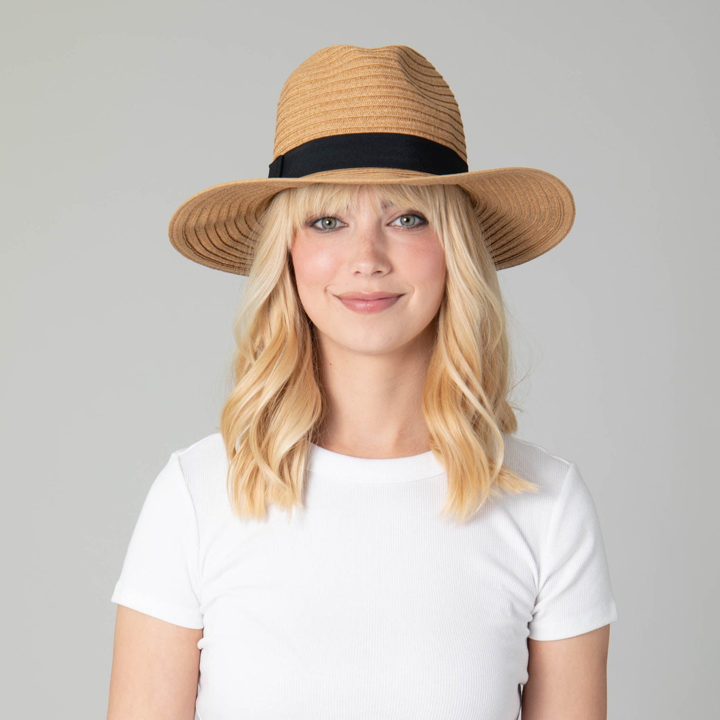 Women's Paper Braided Fedora With A Bow Band