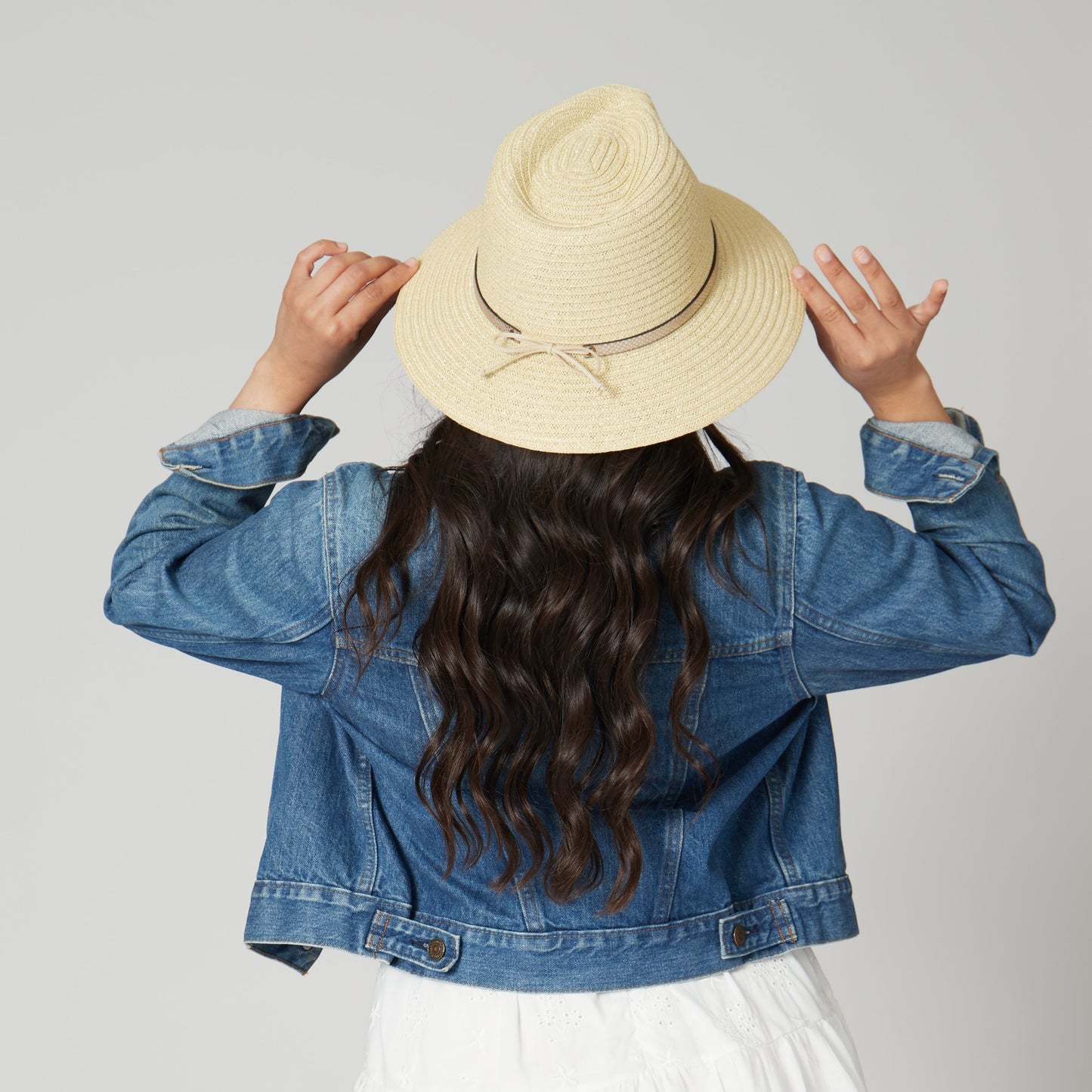 Women's Paperbraid Fedora With Debossed Metallic Snake Band