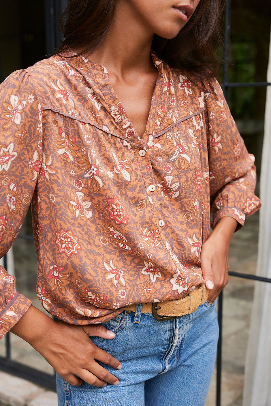 Anna Shirt in Folk Floral Print - Osadia Concept Store