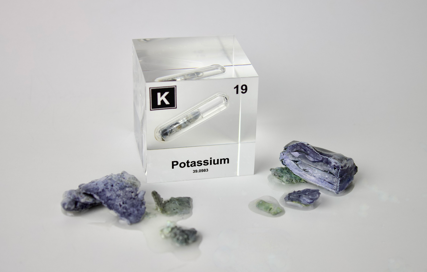 Potassium Element Cube