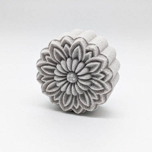 Lavish Lavender Bath Bomb