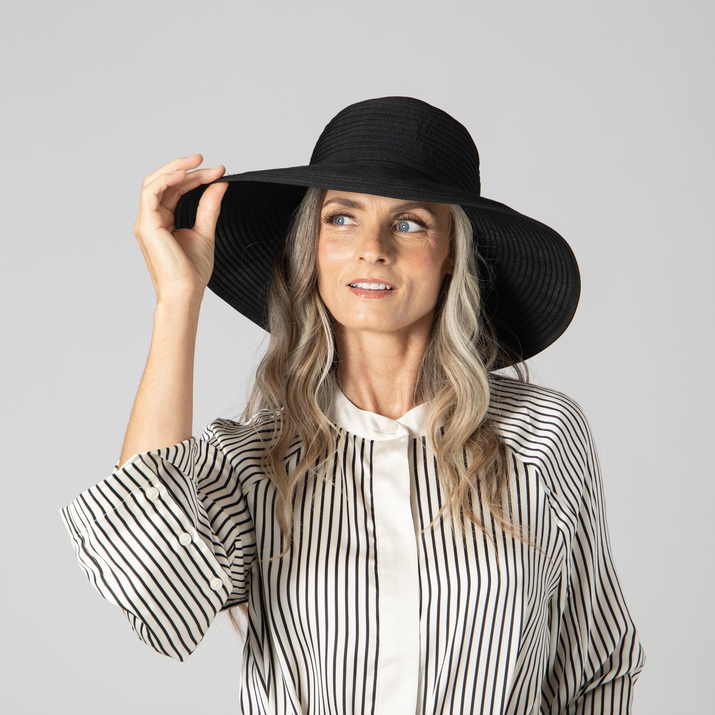 Women's Ribbon Braid Large Brim Hat