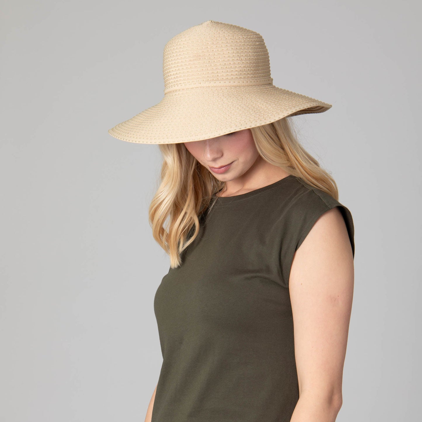 Women's Ribbon Crusher Medium Brim