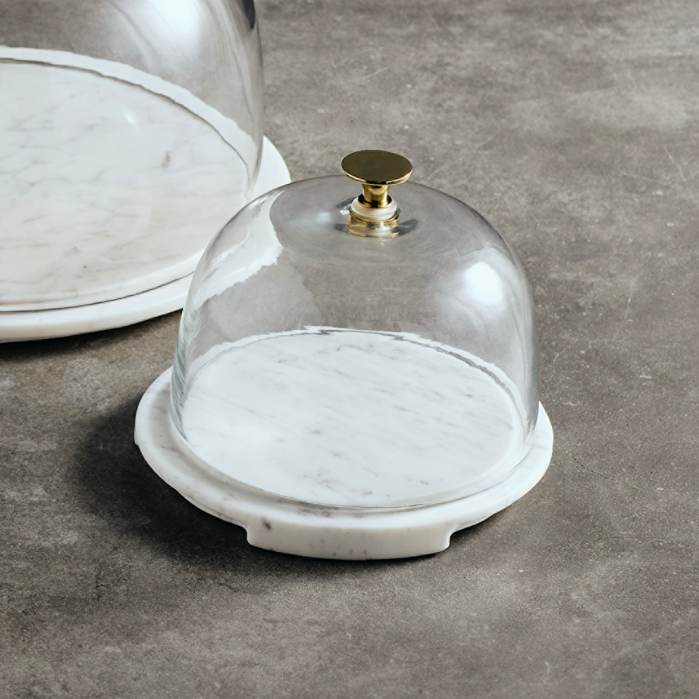 Cova Marble Base Dome