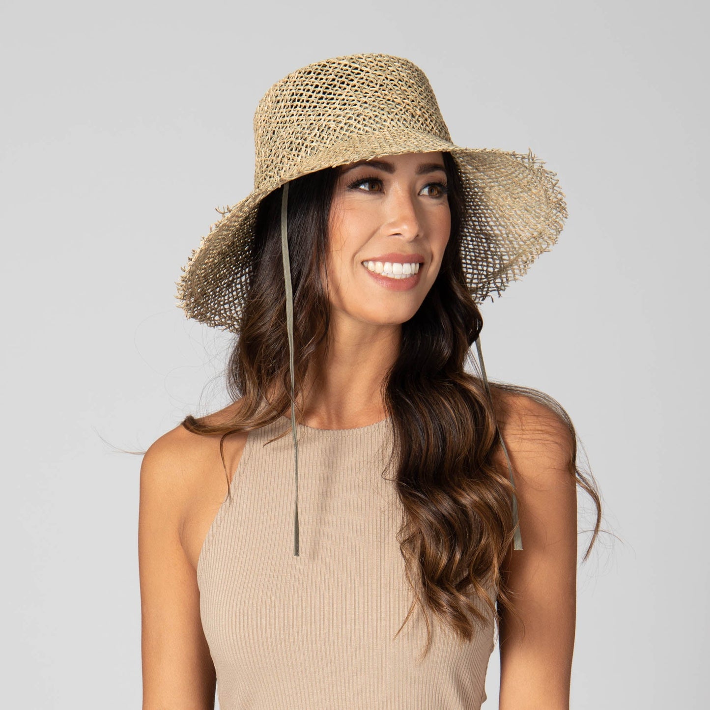 Easy Going - Seagrass Bucket Hat with Raw Edge