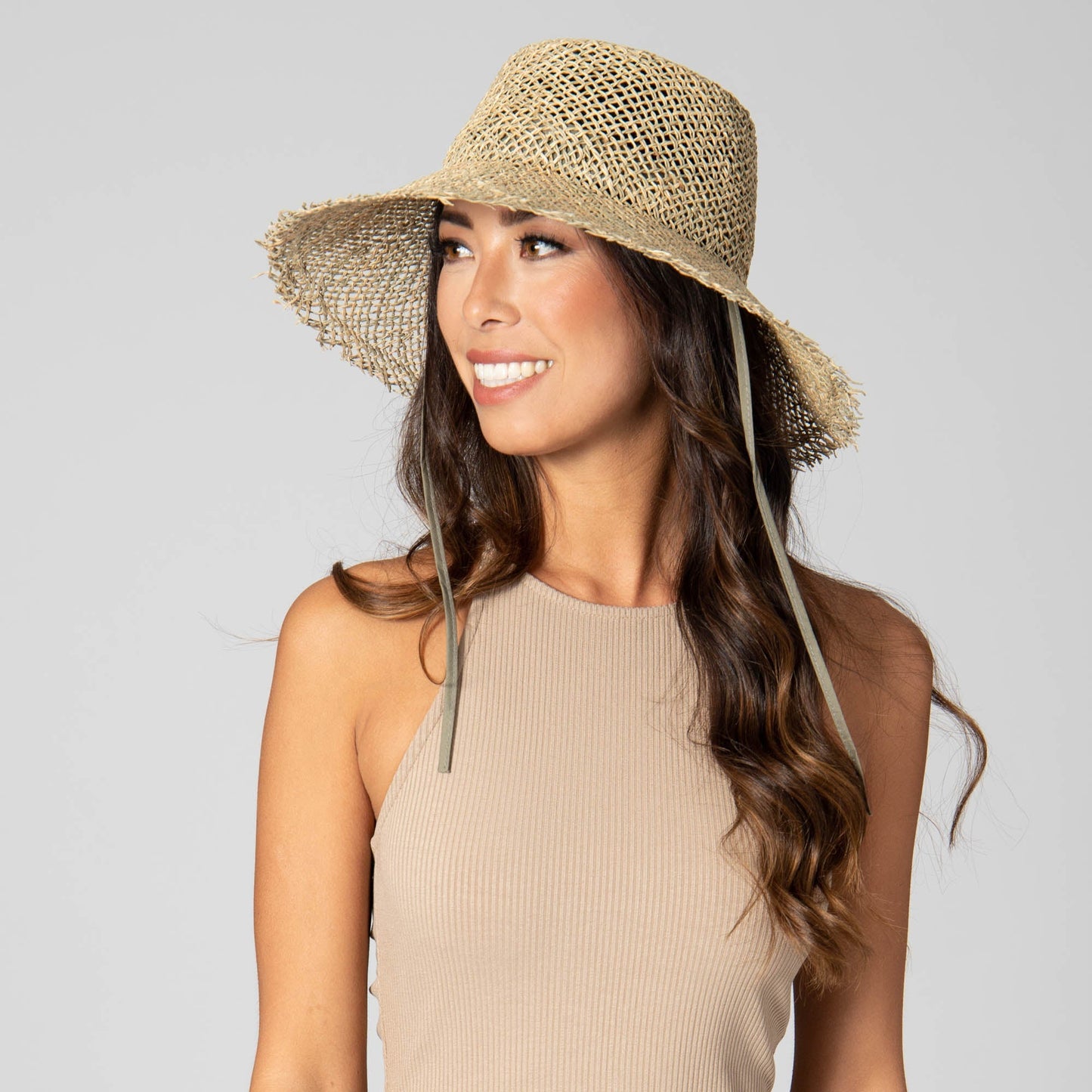 Easy Going - Seagrass Bucket Hat with Raw Edge