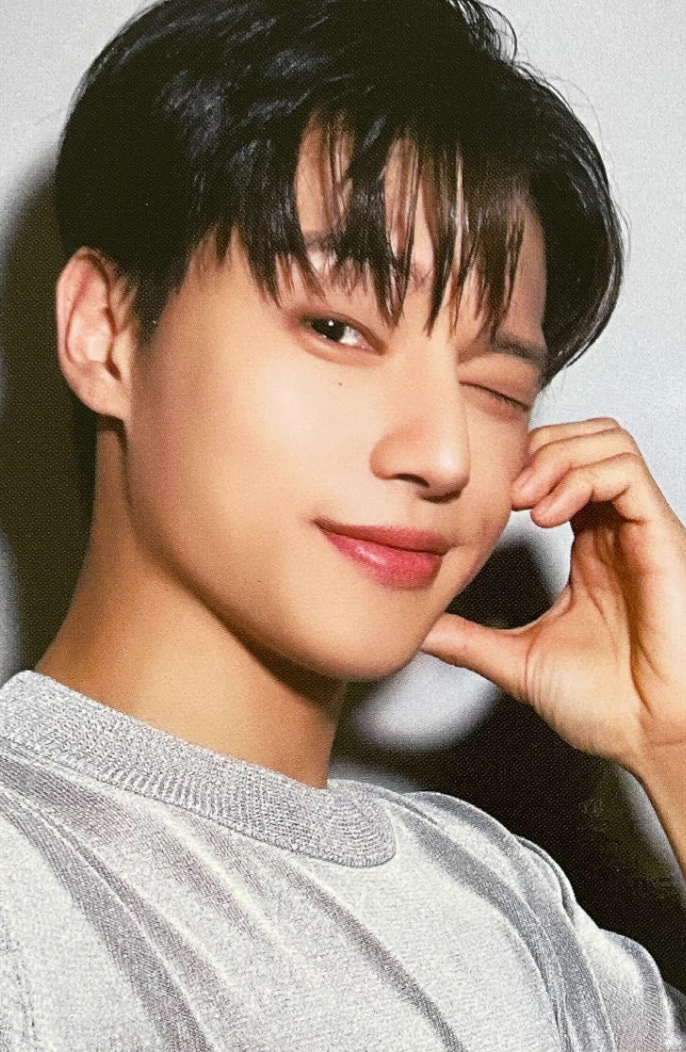 ATEEZ Golden Hour - Official Pob Photocards