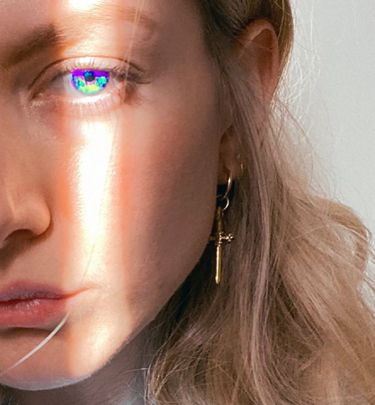 The Alexandra Hoop Earrings - Gold