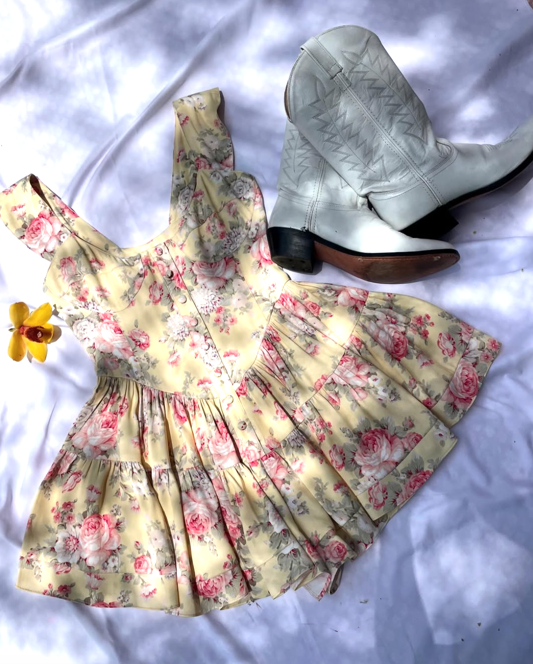 The Elisabeth Romper Dress - Yellow Rose