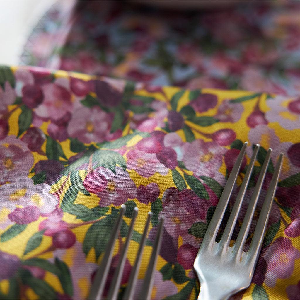 6 Napkins Romance is Dead Yellow - Osadia Concept Store