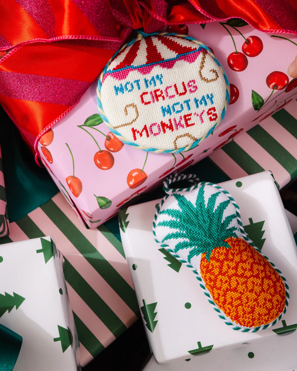 Needlepoint Icon Ornament - Pineapple