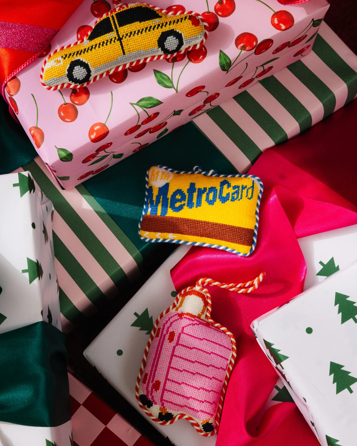Needlepoint Icon Ornament - Metro Card