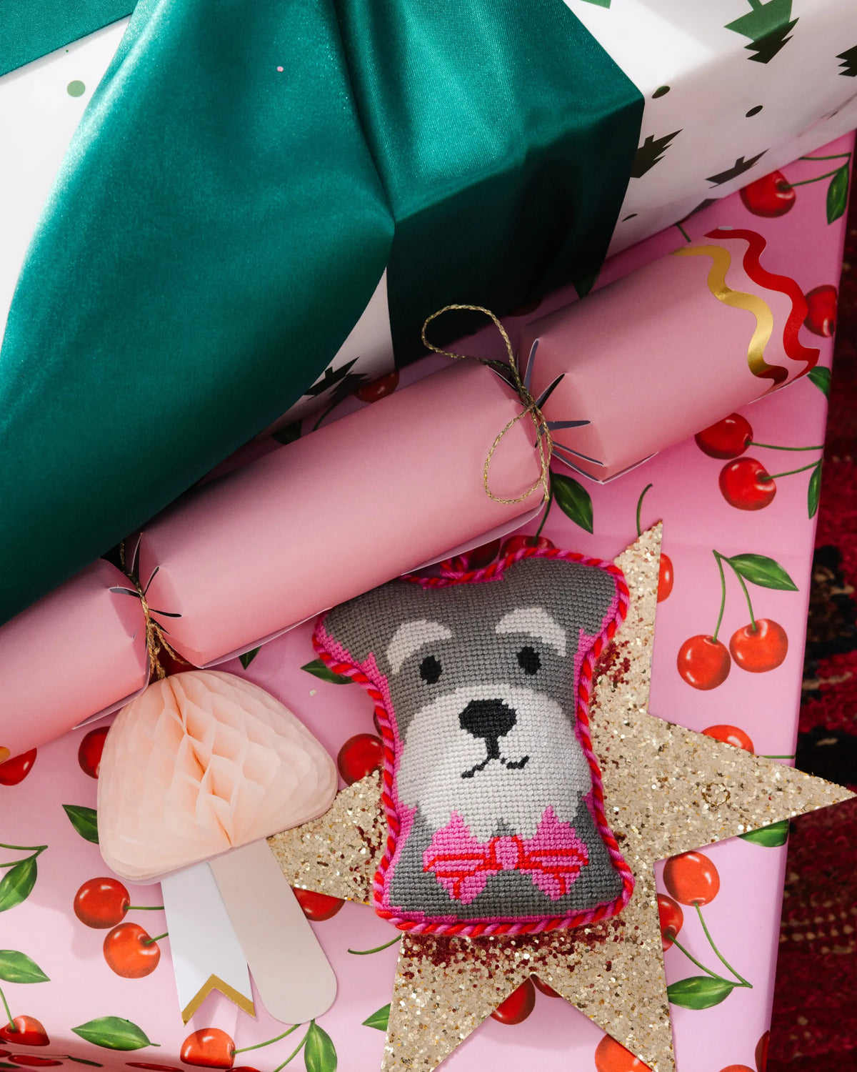 Needlepoint Icon Ornament - Schnauzer