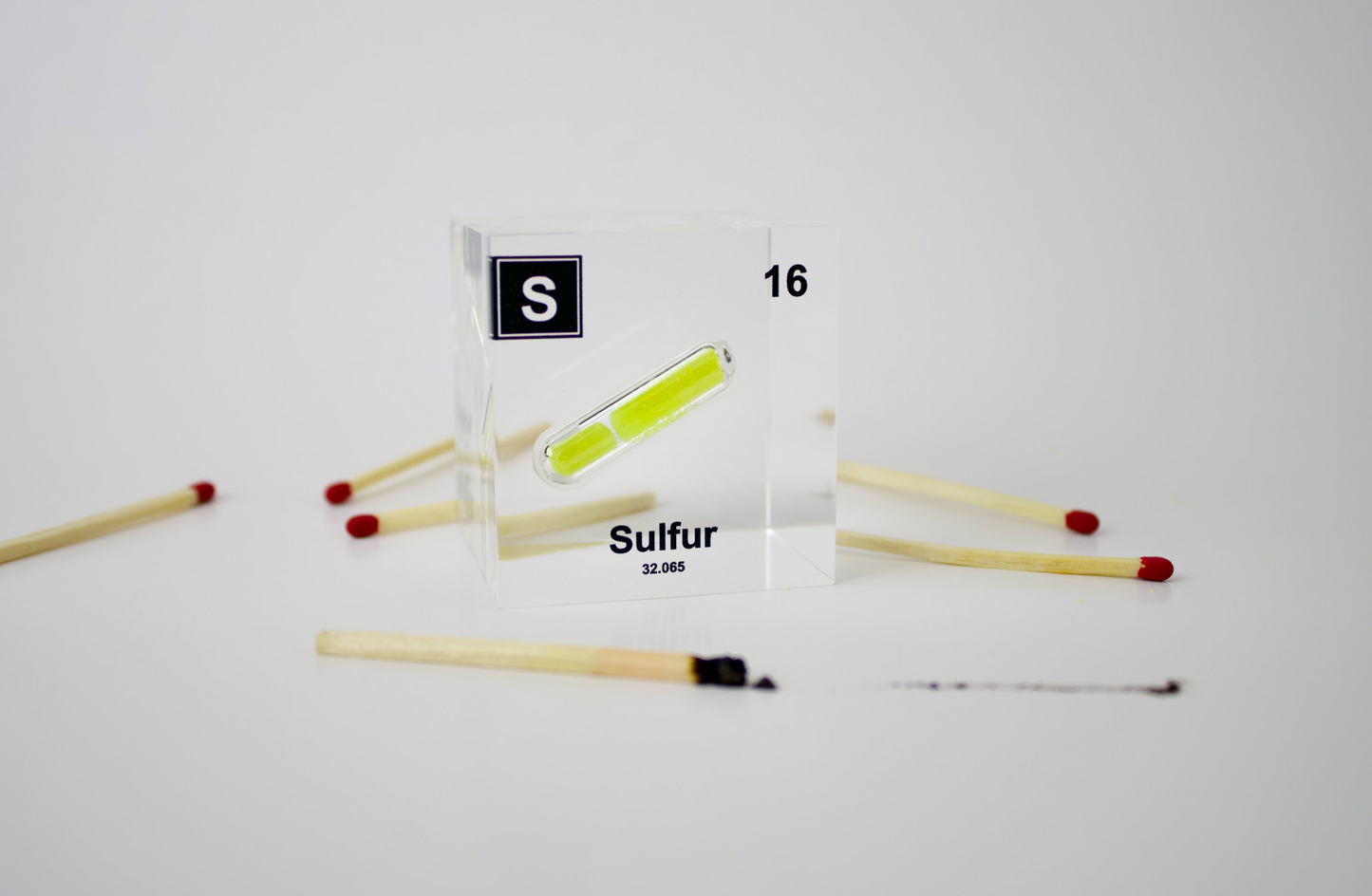 Sulfur Element Cube