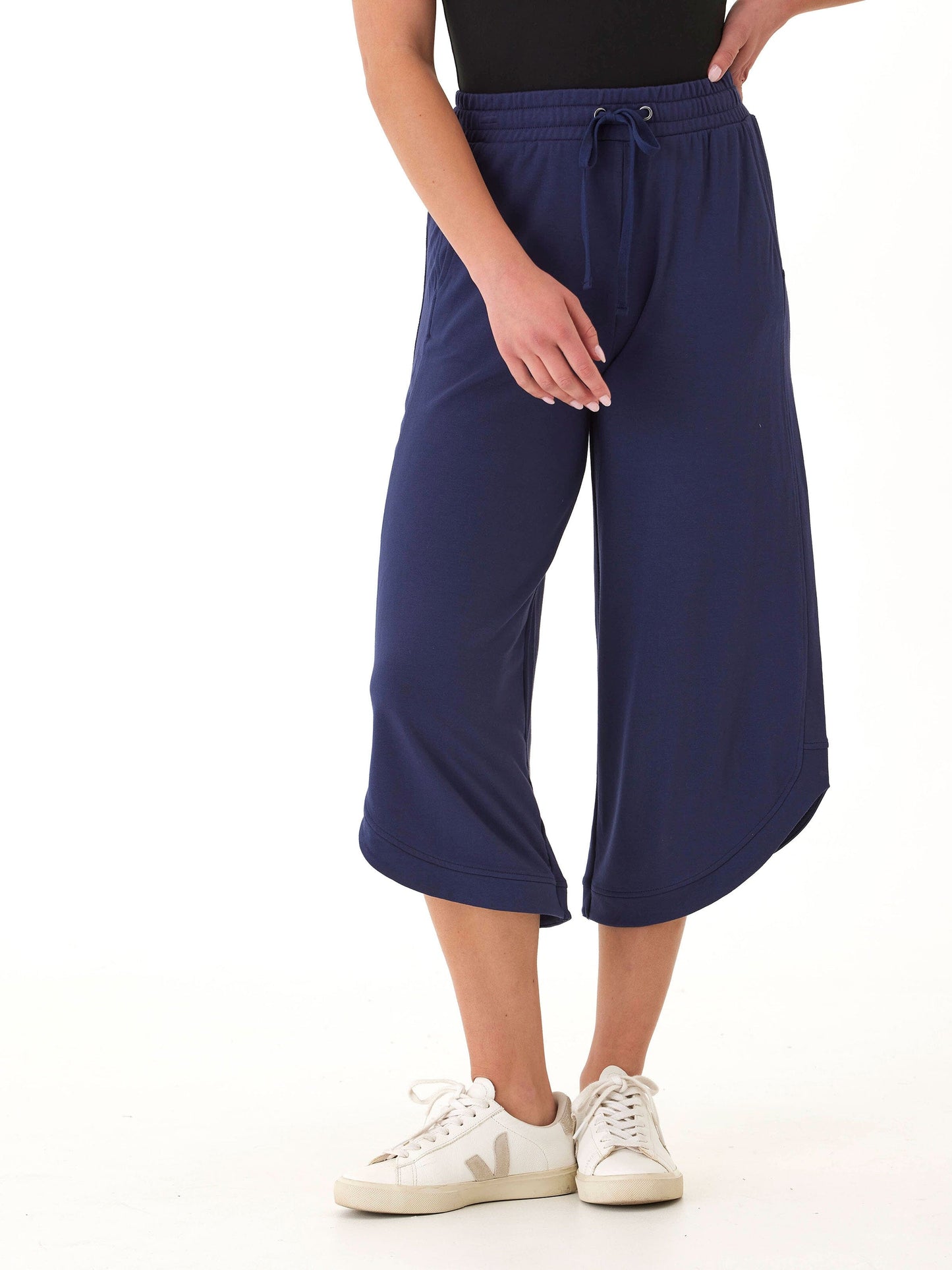 Kellyna Modal Terry Capri Dolphin Pant