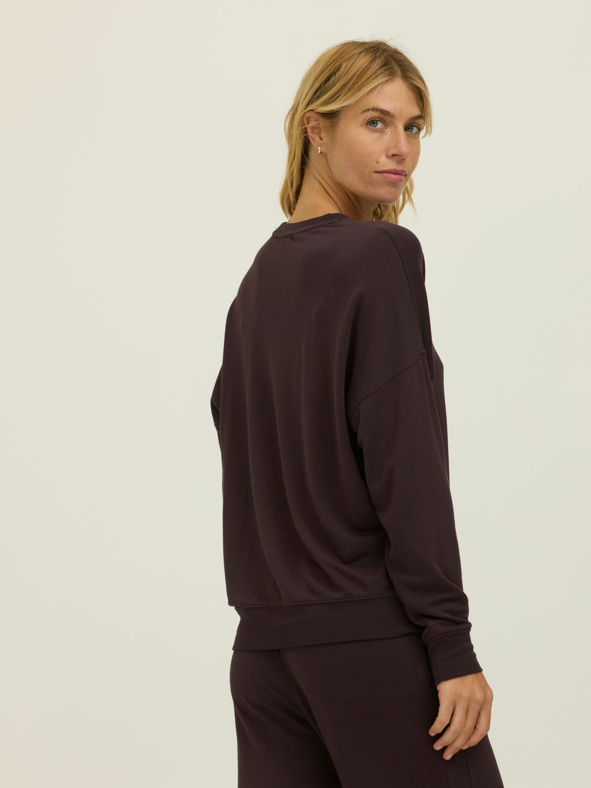 Cathy Boyfriend Feather Fleece Pullover