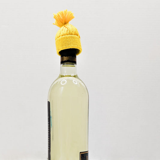 No-Knit Winter Bottle Hat – Easy DIY Yarn Bottle Topper & Christmas Ornament | Darn Good Yarn