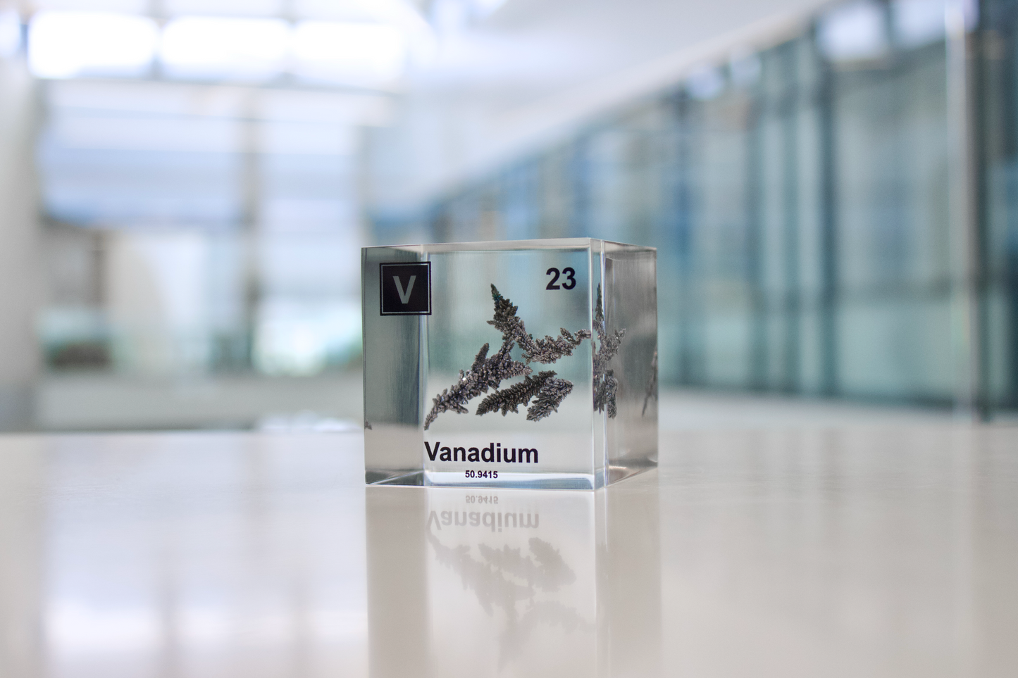 Vanadium Element Cube