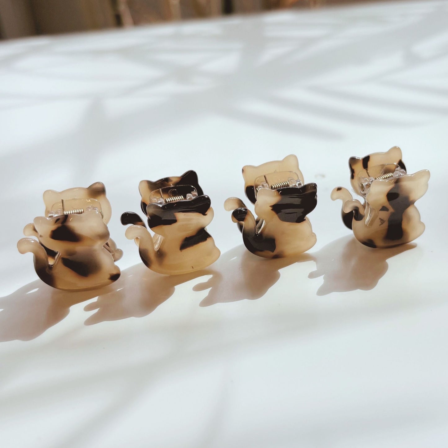 Velvet Claws Mini Kitty Claw Set of 4 | Hair Claw Clip in Velvet Travel Bag