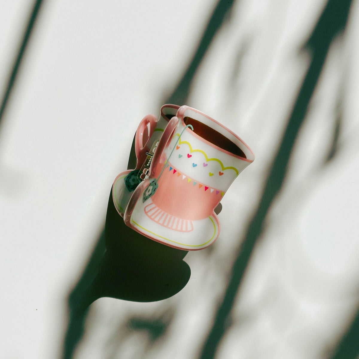 Velvet Claws Pink Tea Cup with Heart Hair Claw