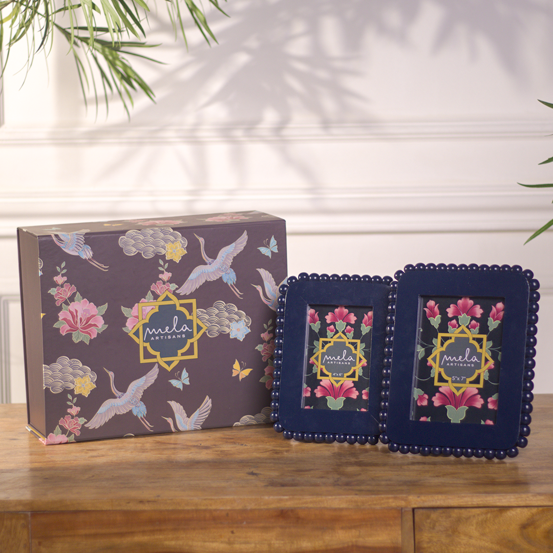 Raatriti Handcrafted Photo Frames Gift Set