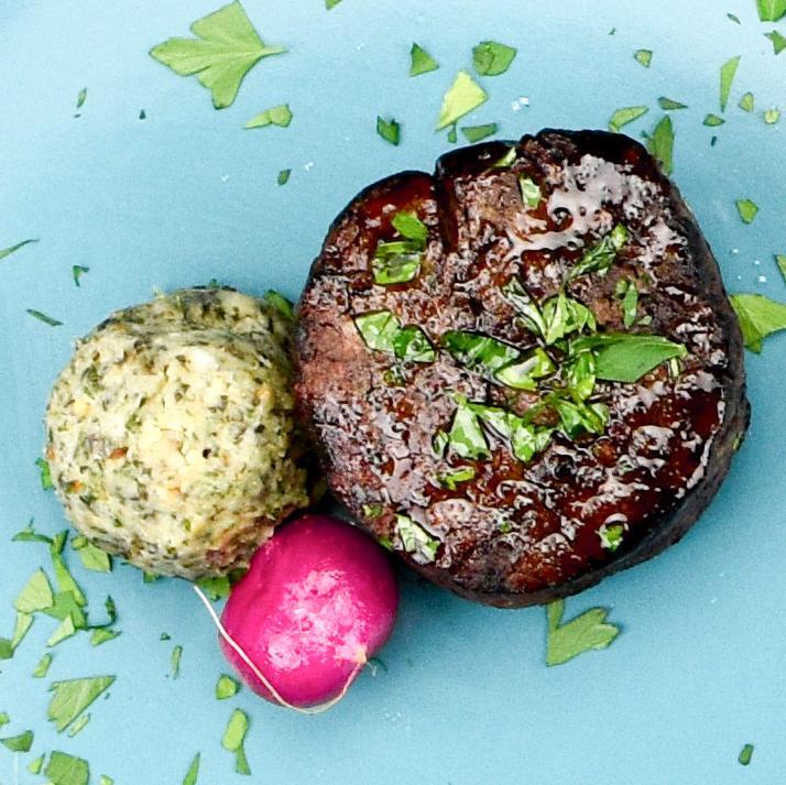The Patio Daddy-O USDA Prime Filet Mignon Steak Box Mushroomery