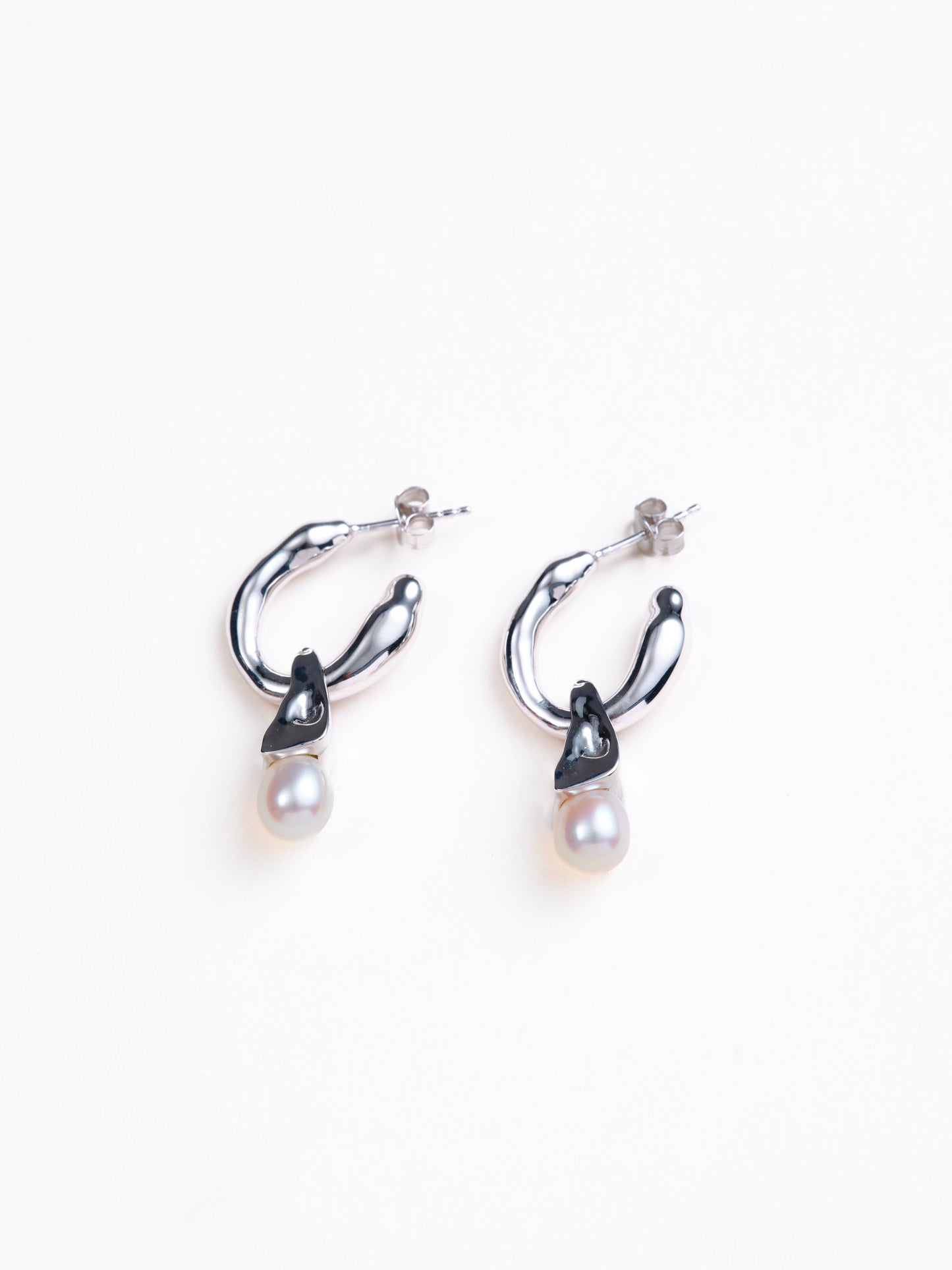 Danny Drop Pearl Earrings