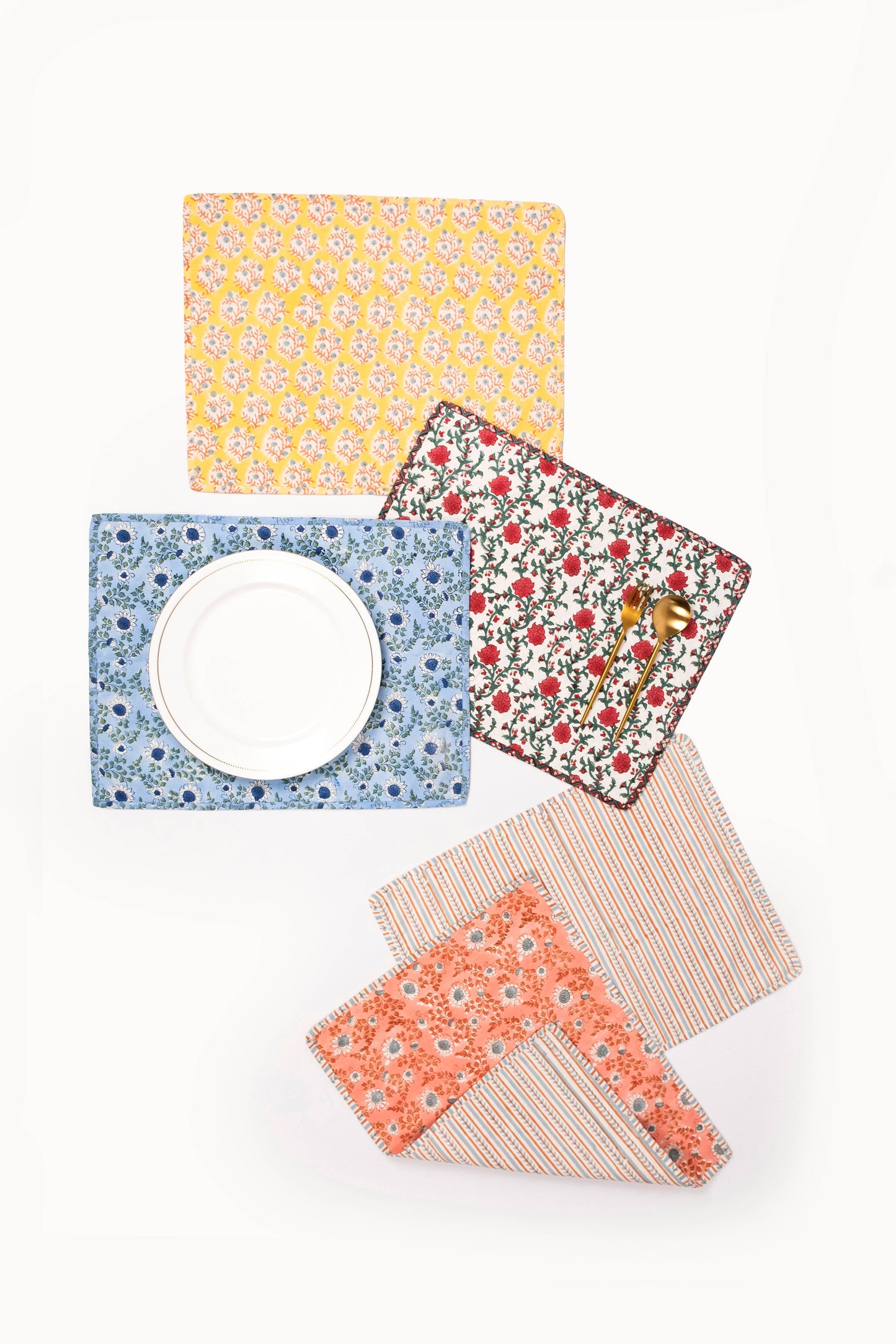 Holly & Berry Crimson Reversible BlockPrint Placemat (Setx2)