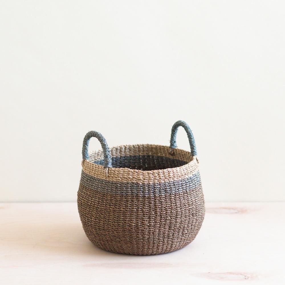Brown Tabletop Bulge Basket with Handle