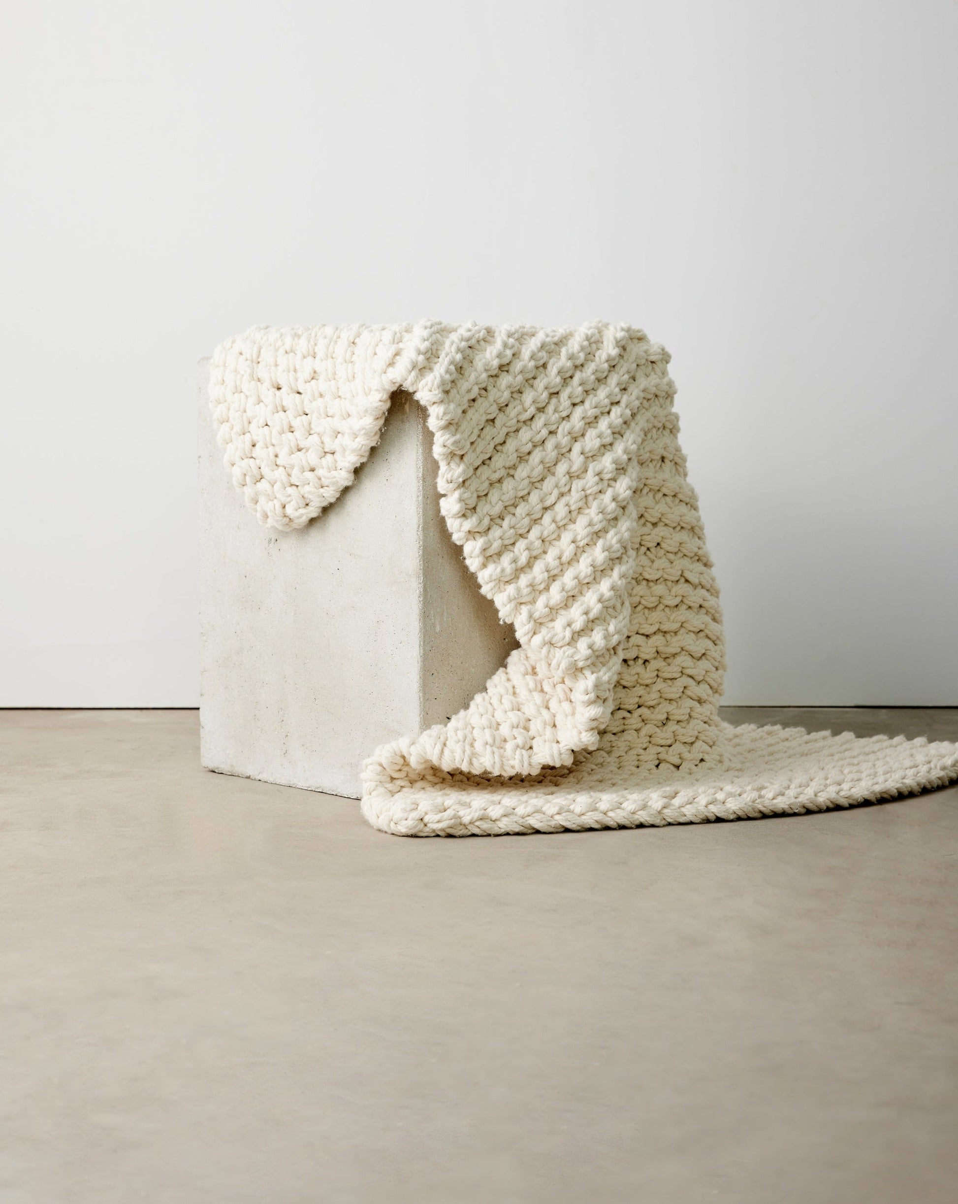 Chunky Ecru Hand-Loomed Mat - Osadia Concept Store