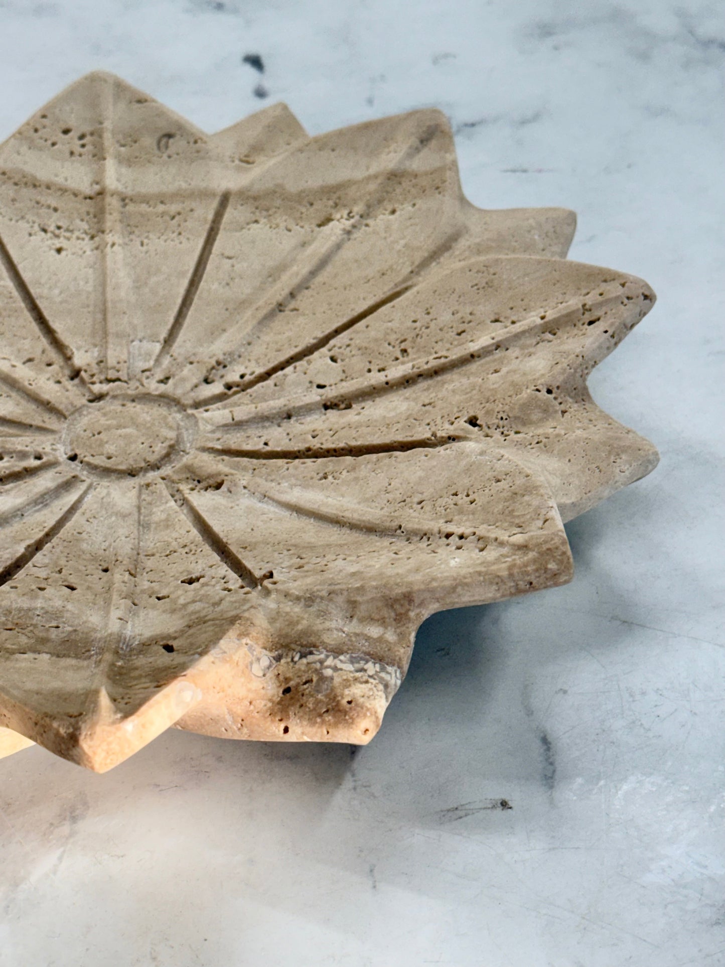 Fleur de Travertine
