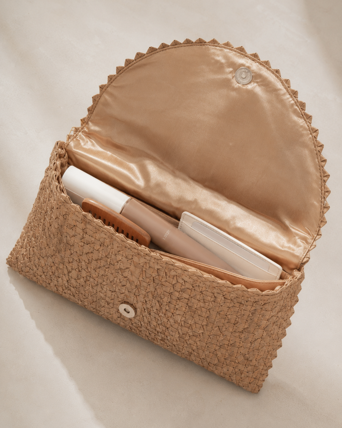 Rattan Clutch