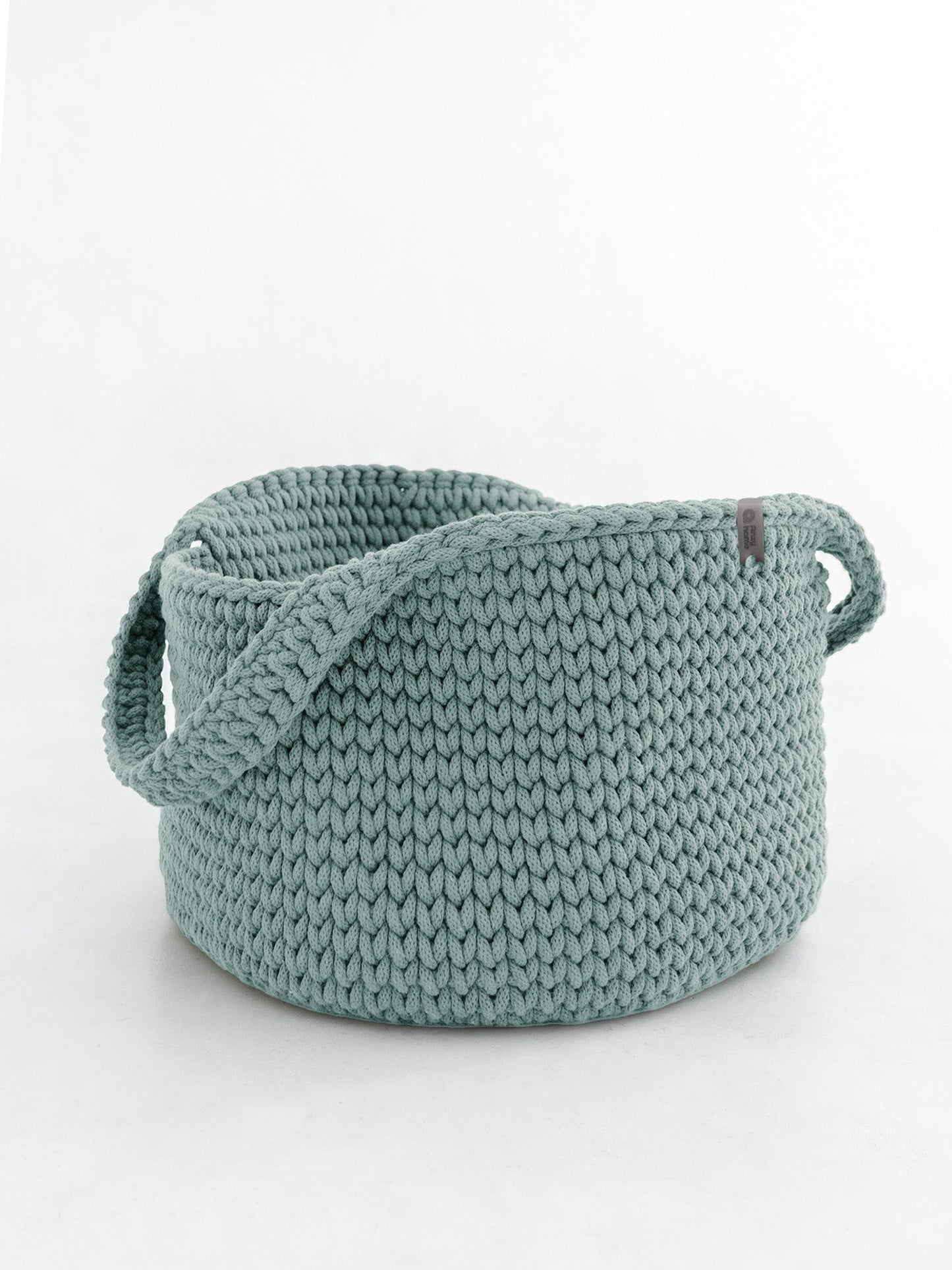 Basket Round with Handles