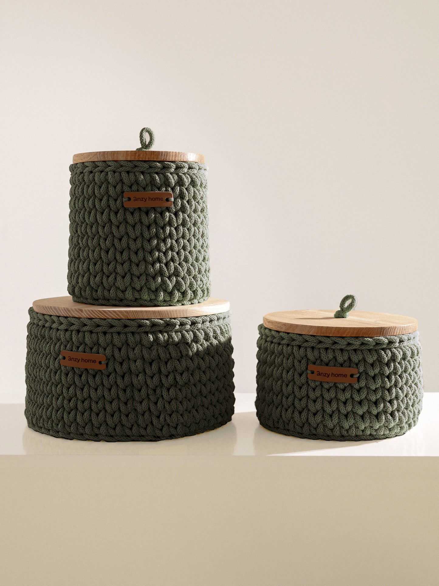 Round Storage Baskets w/ Wooden Lid