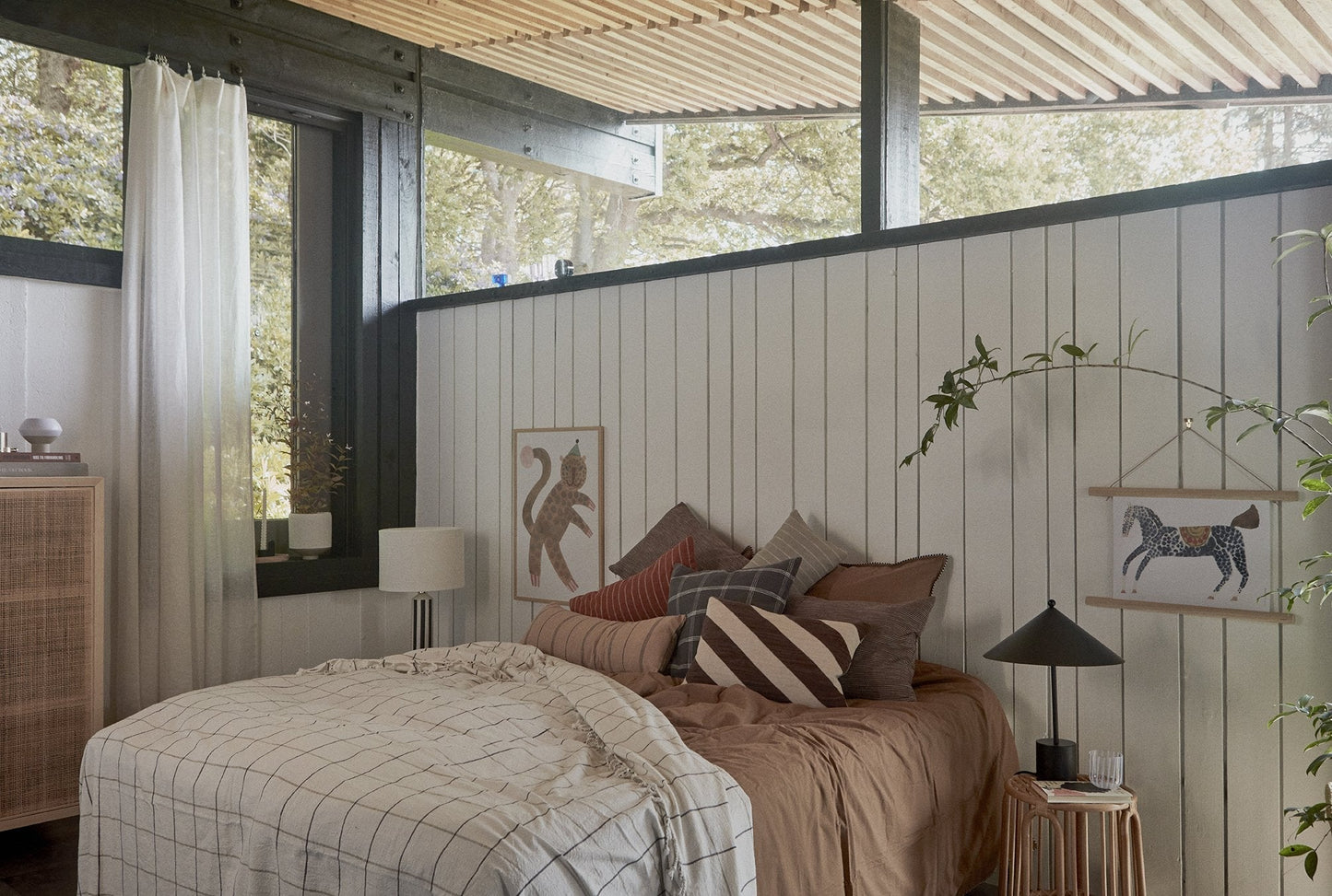 Kasa Table Lamp - Off White