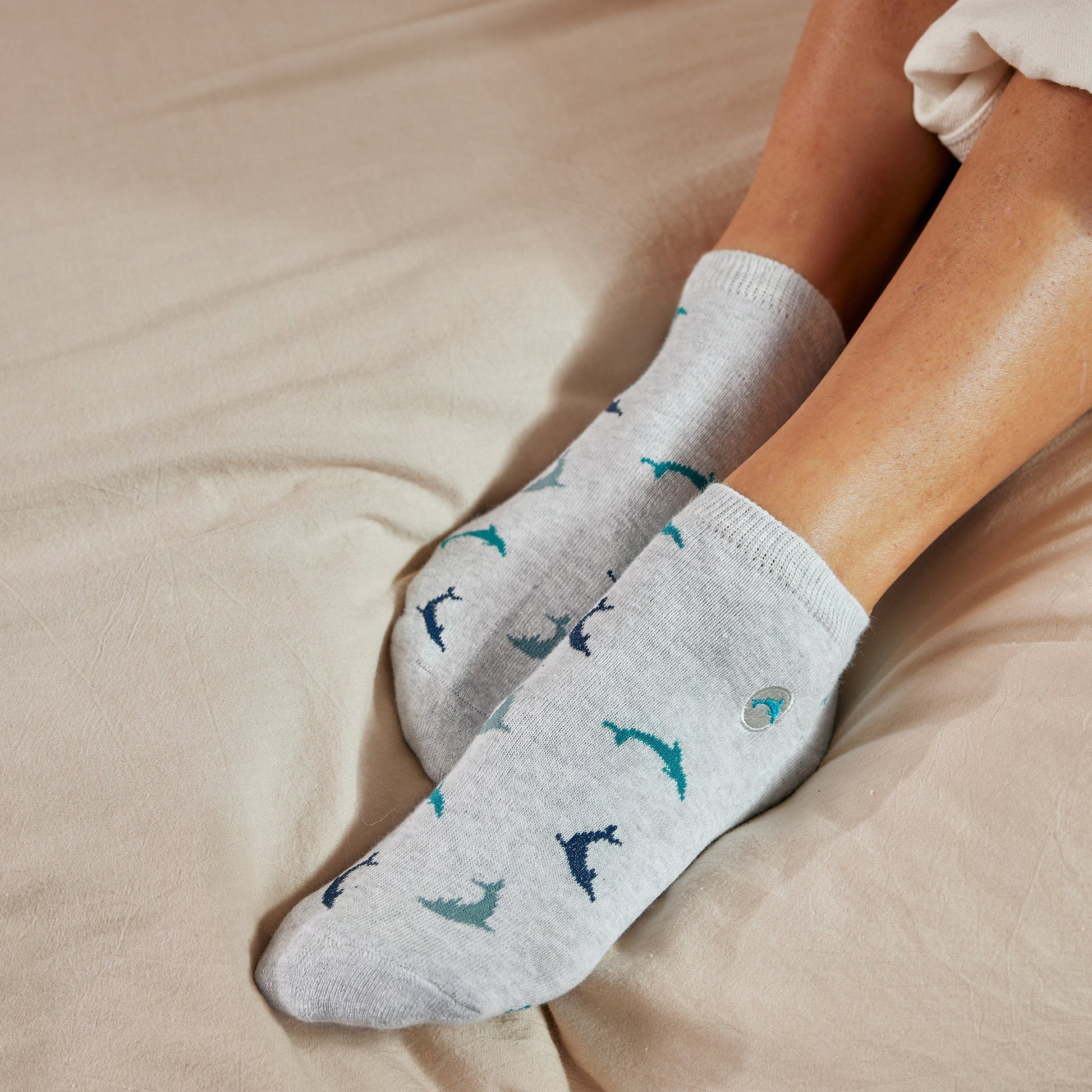 Socks that Protect Dolphins - Osadia Concept Store
