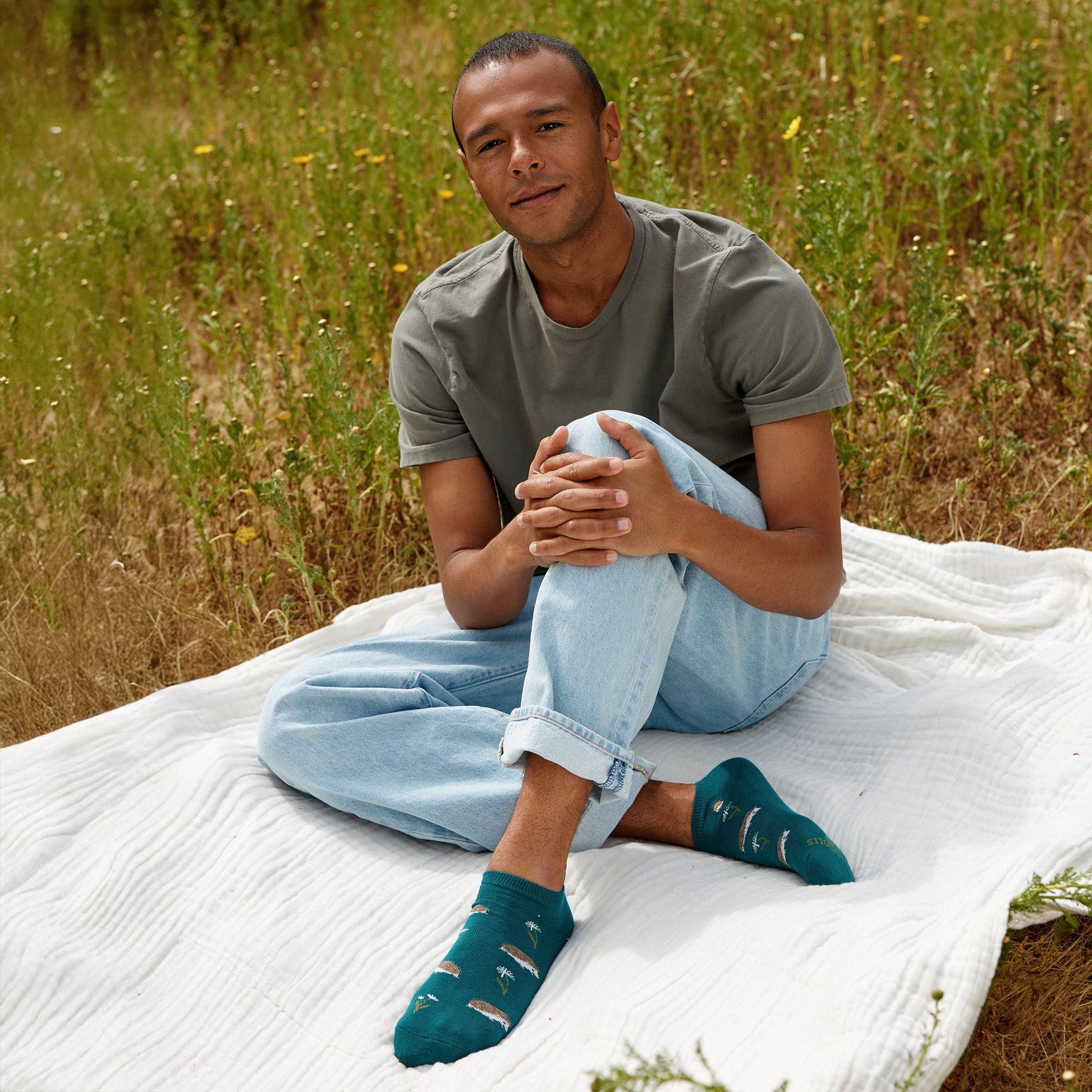 Socks that Protect Pollinators - Osadia Concept Store