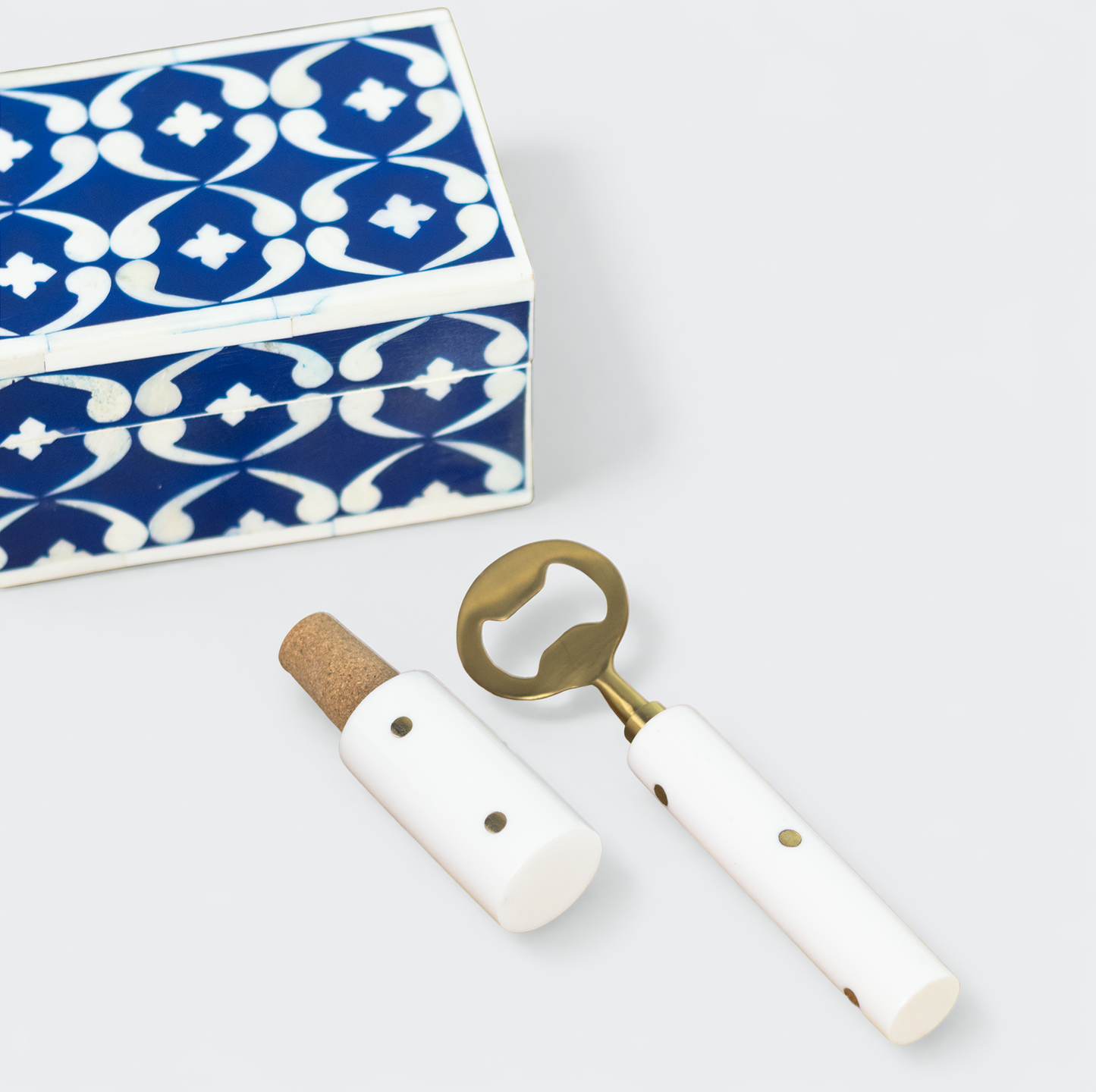 Lattice Bar Accessories Gift Set, Wooden Box with Bottle Opener & Stopper